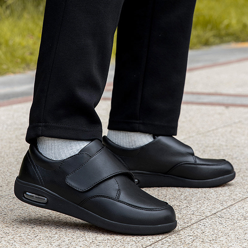 Laisvalaikio batai su lipuku