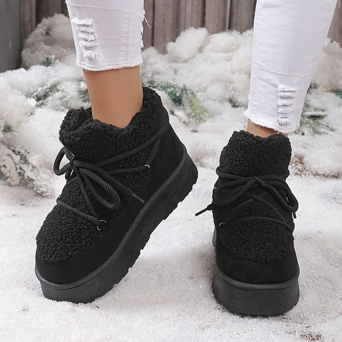 Šilti ir patogūs sniego batai moterims