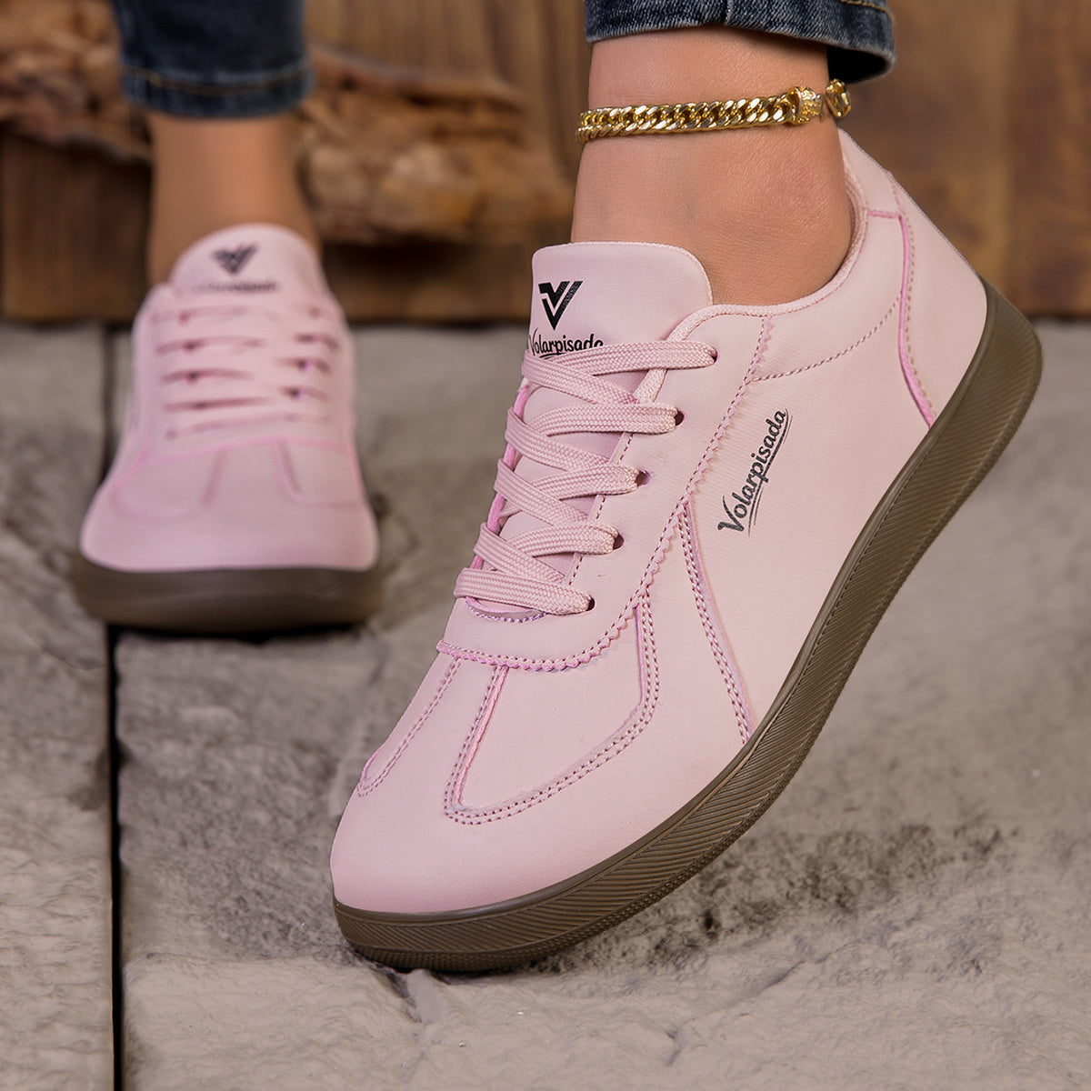 Komfortiniai sportiniai batai su plačia pirštų zona