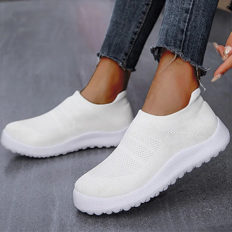 Lengvi kasdieniai moteriški bateliai pavasario sezonui