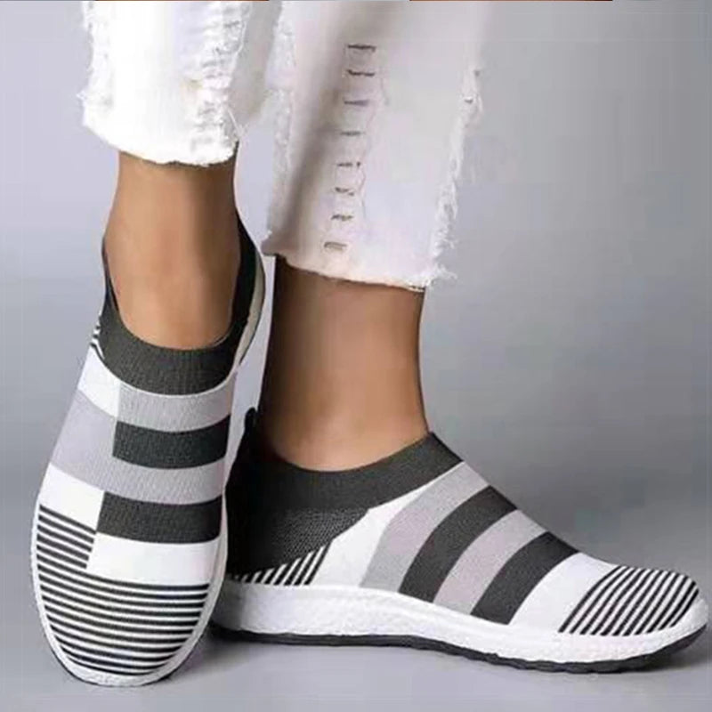 Lengvi laisvalaikio moteriški batai pavasario sezonui