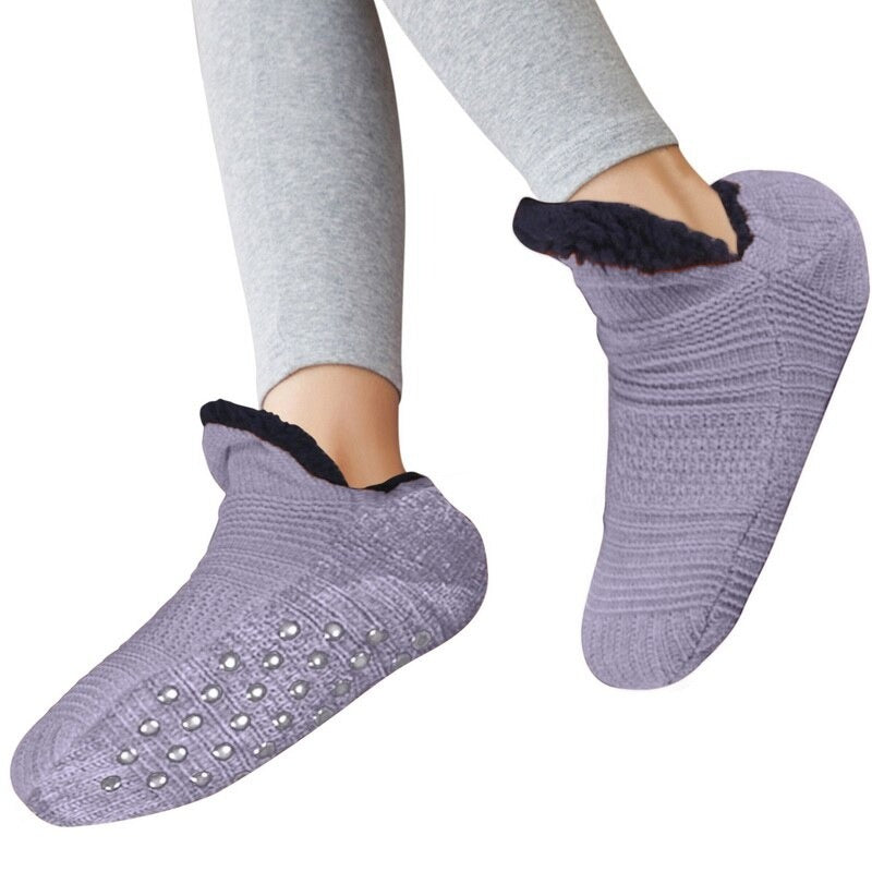 Šiltos rudens sezono naminės šlepetės/kojinės