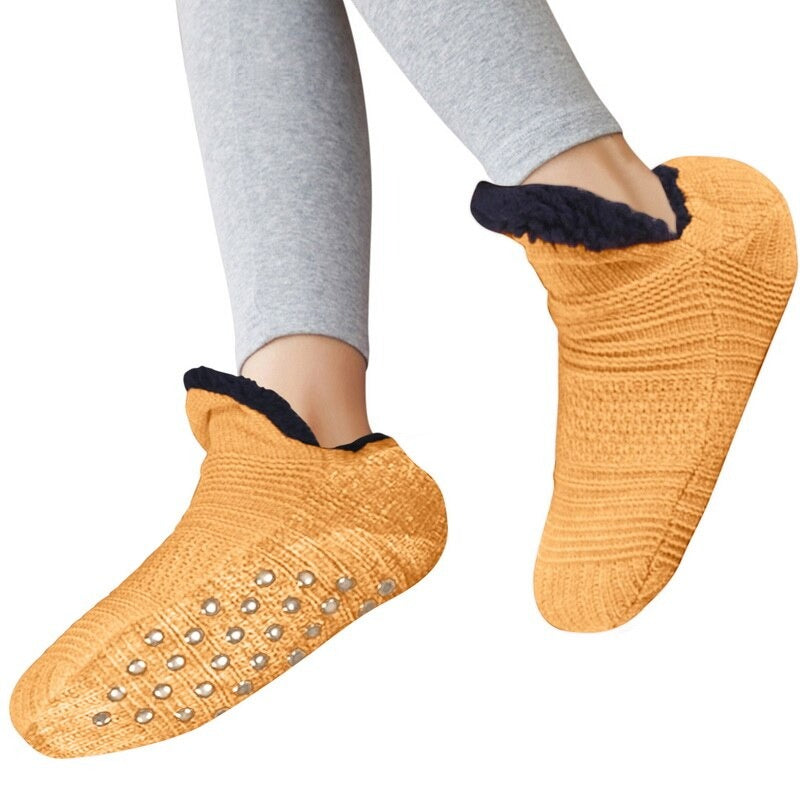 Šiltos rudens sezono naminės šlepetės/kojinės