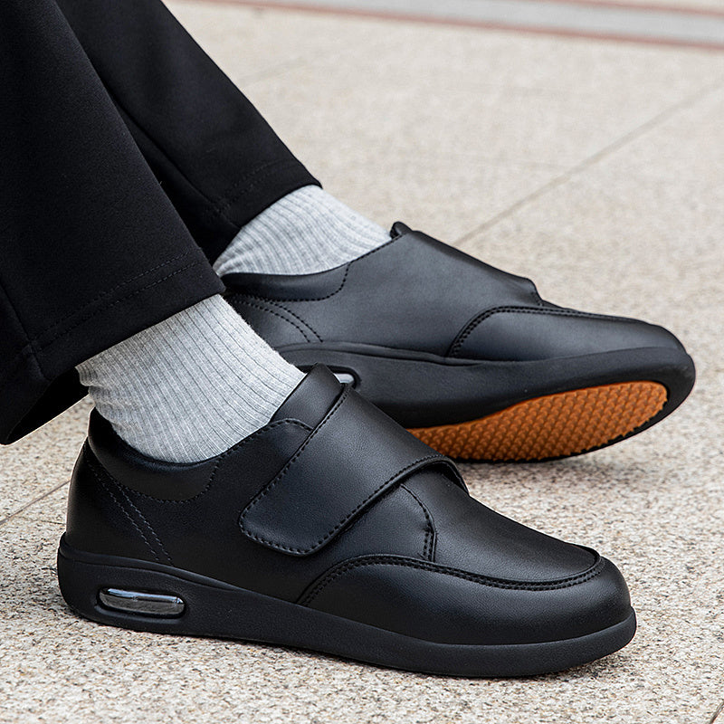 Laisvalaikio batai su lipuku