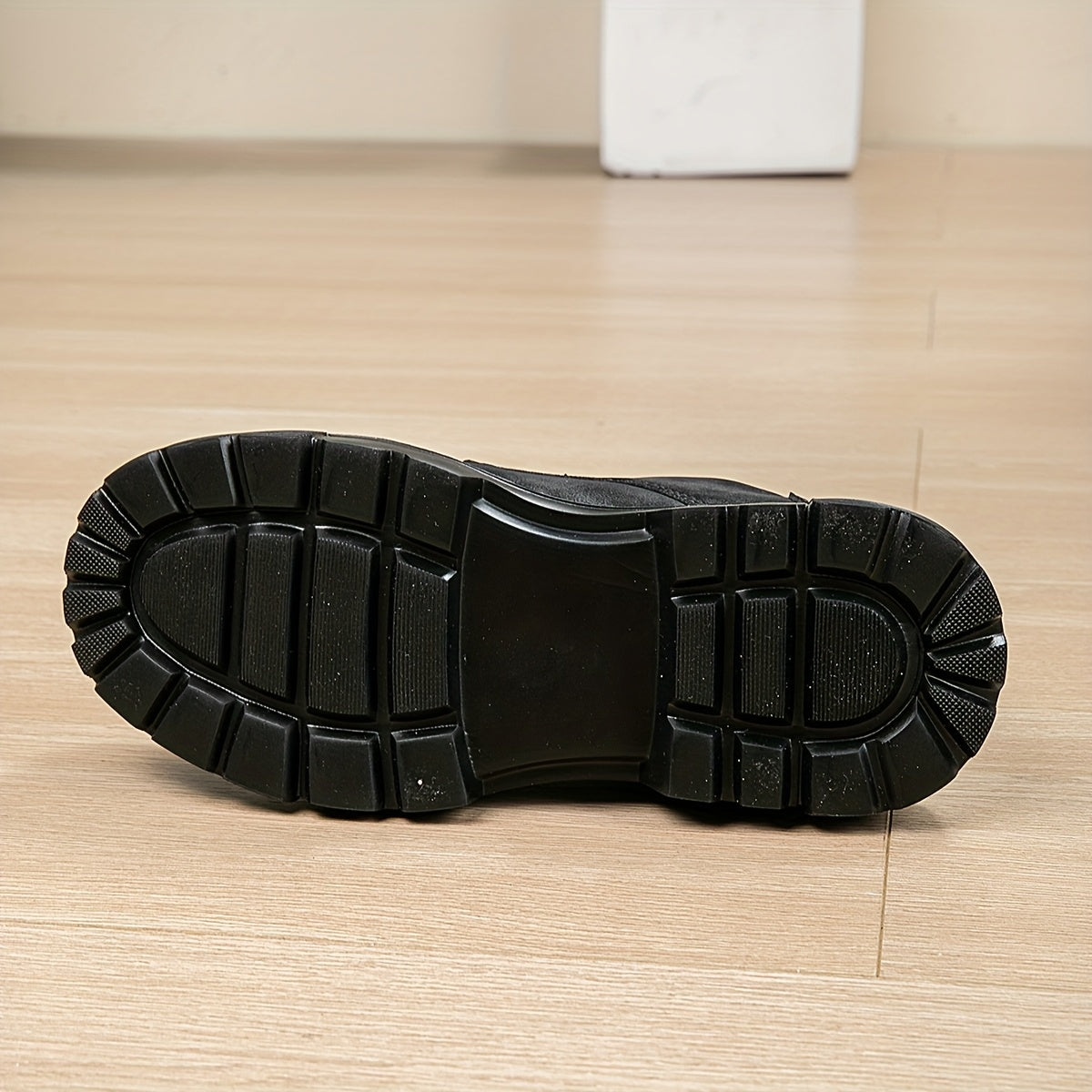 Moteriški zomšiniai laisvalaikio batai