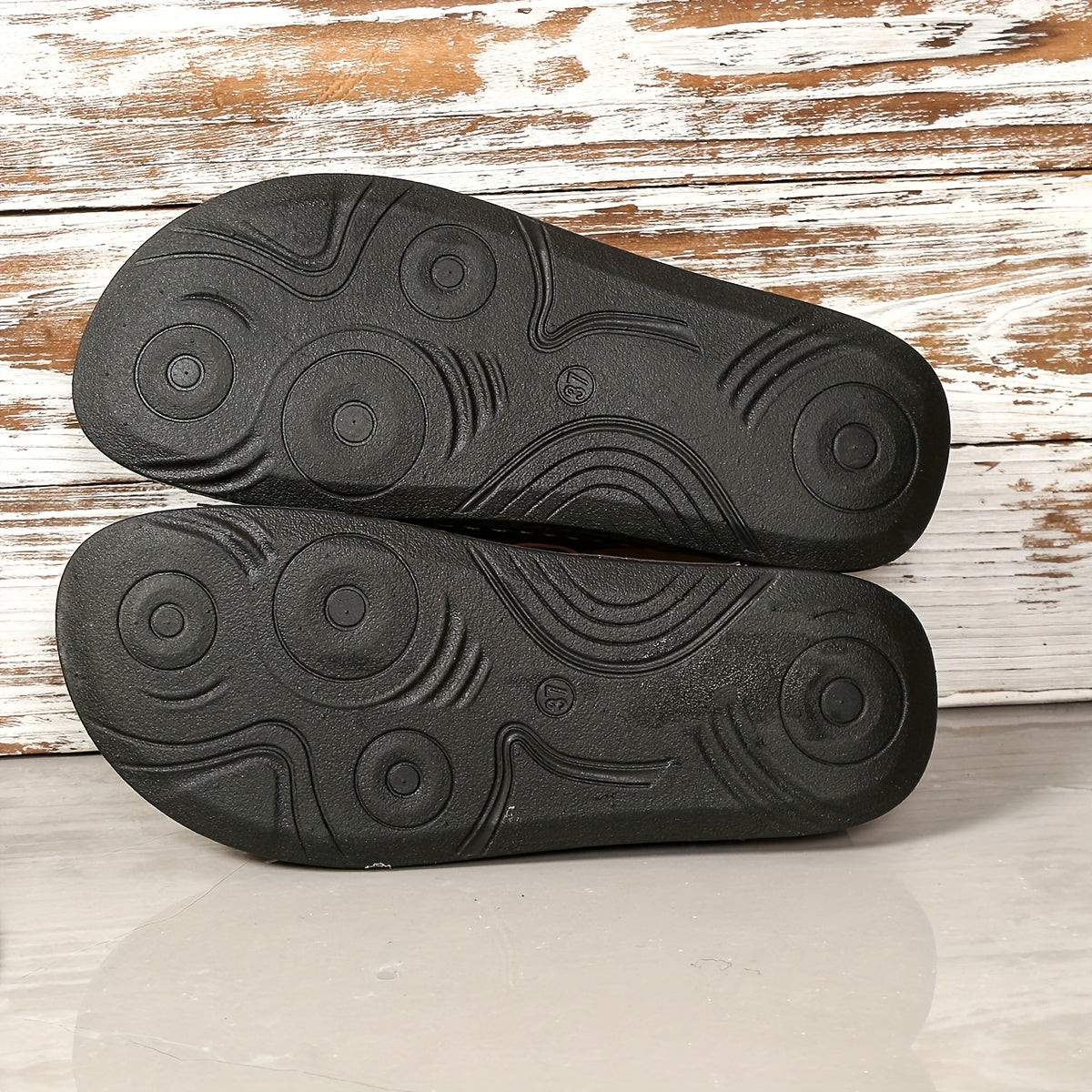 Moteriškos komfortiškos basutės su dviguba juostele