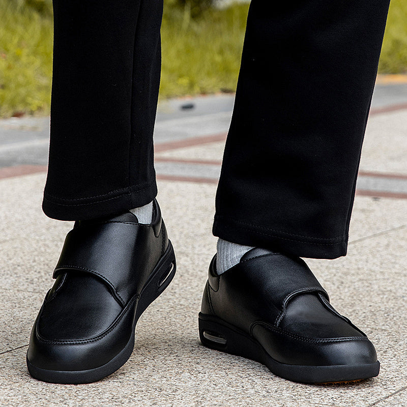 Laisvalaikio batai su lipuku