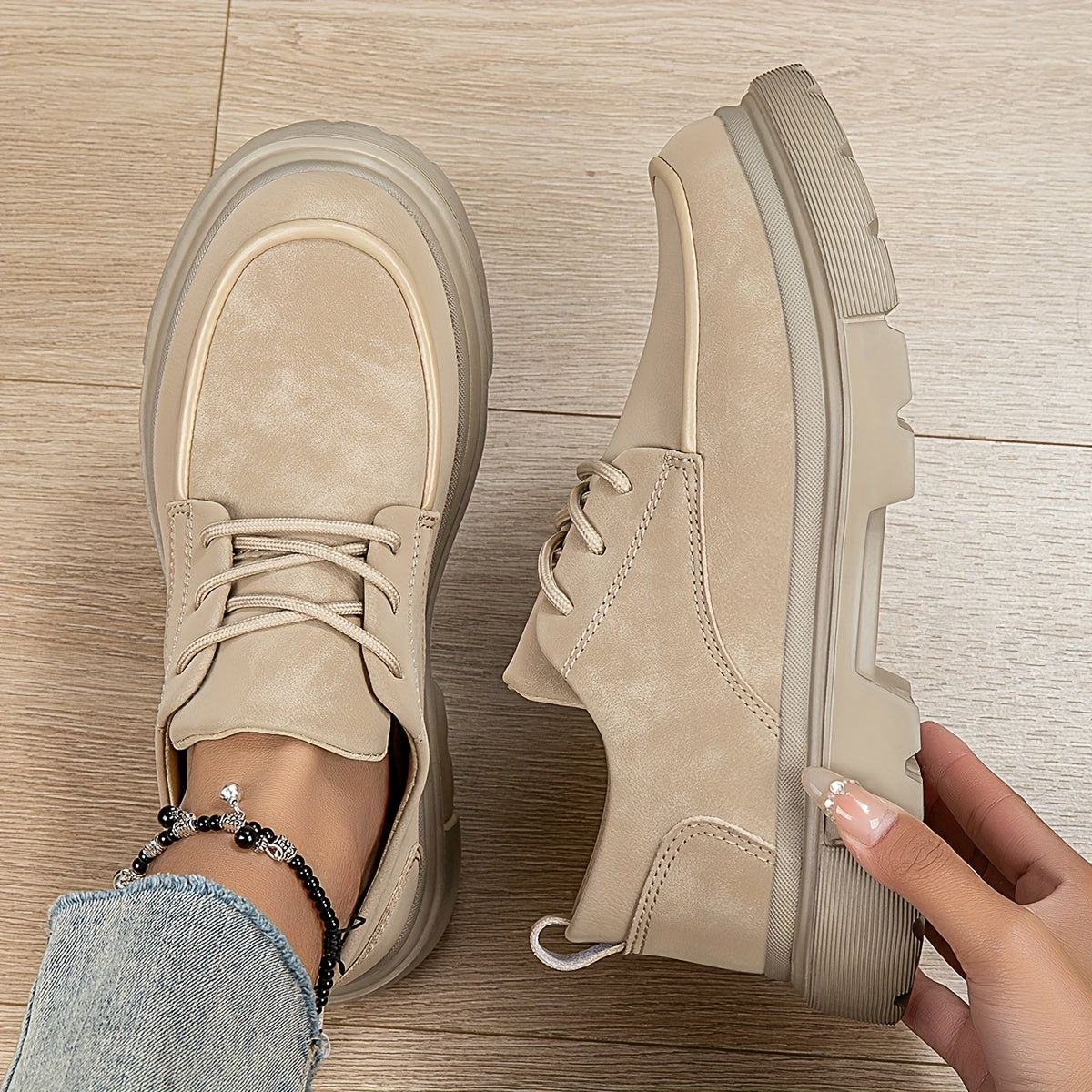 Moteriški zomšiniai laisvalaikio batai