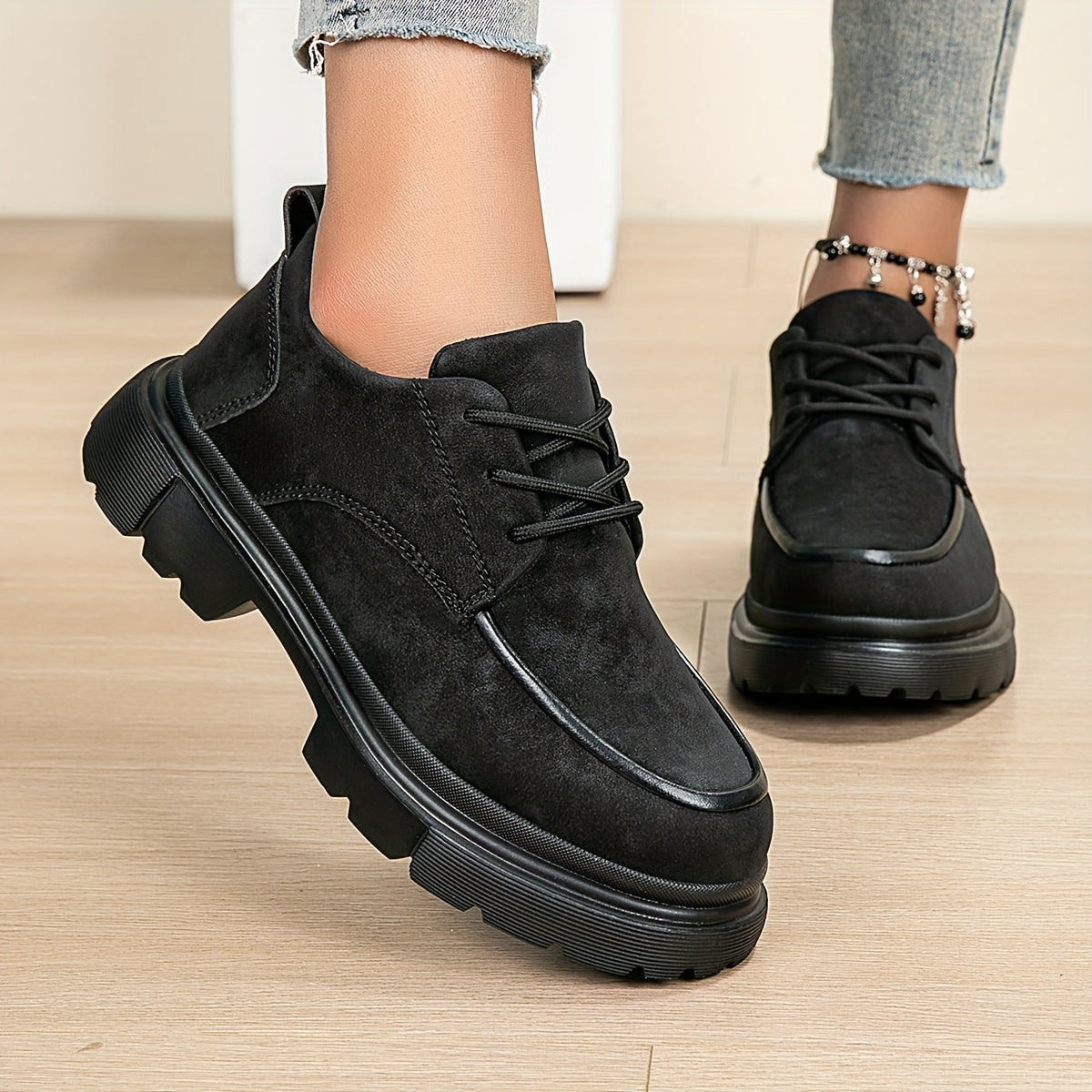 Moteriški zomšiniai laisvalaikio batai