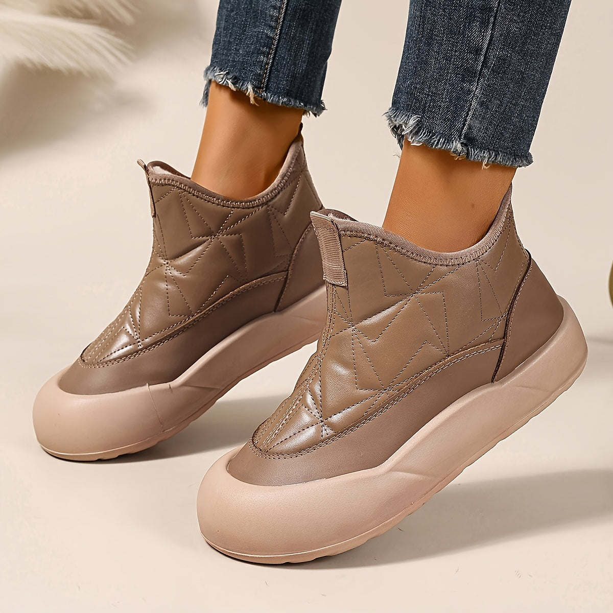 Šilti ir patogūs žieminiai moteriški batai